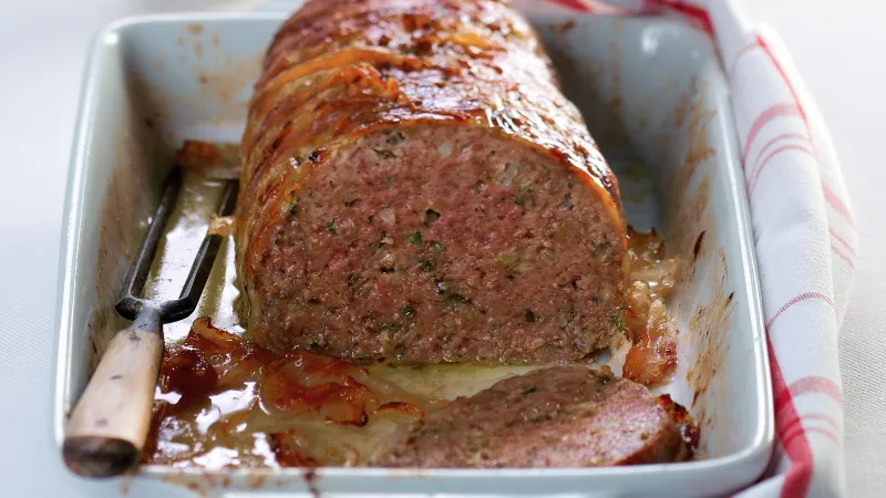 Sekaná podle Sapíka v pečicím nádobí s kouskem odříznutým